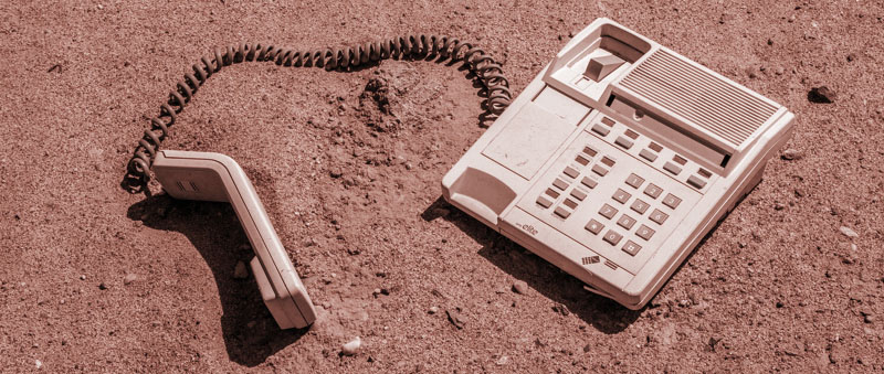 telephone in sand redish